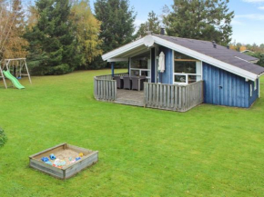 Holiday Home Danika - 800m from the sea by Interhome, Hals